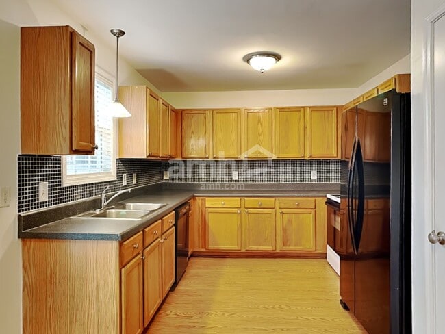 Building Photo - 148 Danesway Dr