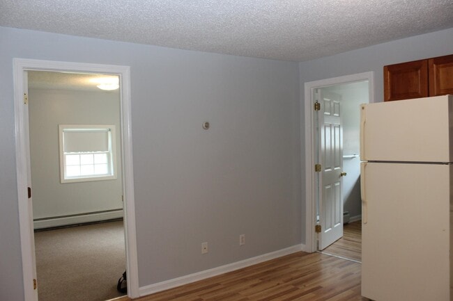 Building Photo - 166 Whittier Rd
