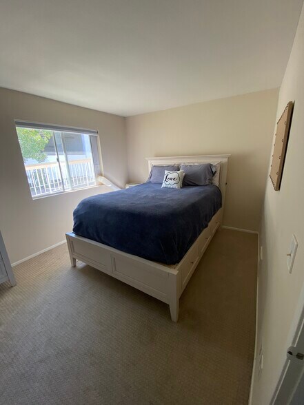 Building Photo - 2623 Antonio Dr