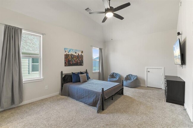 Building Photo - 17366 Camillia Trails