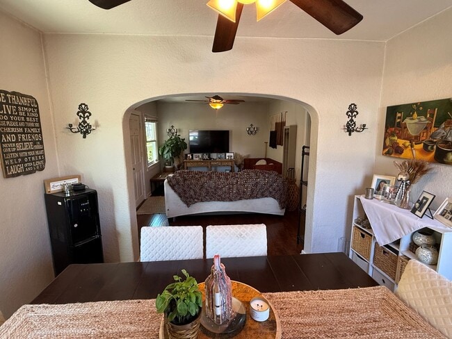 Building Photo - Carlsbad Home across from Holiday Park