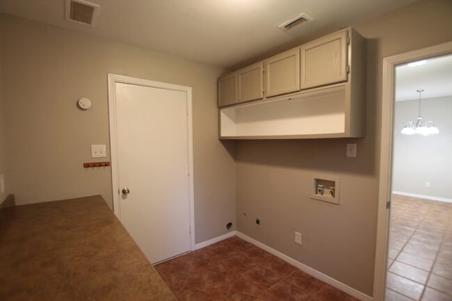 Building Photo - 3109 McDonald Rd