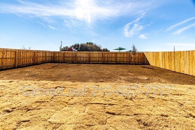 Building Photo - 706 Wolf Crest Blvd