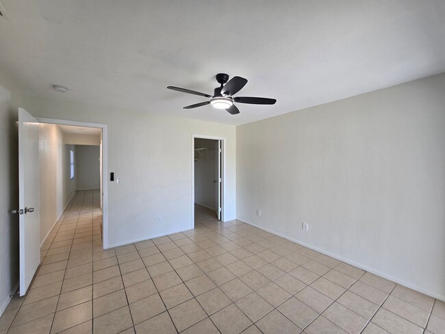 Building Photo - 4803 Triton Ct E