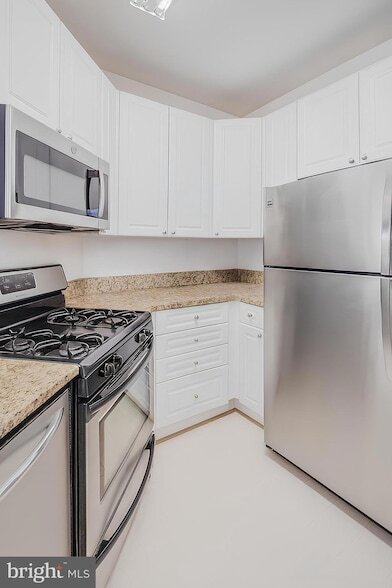 Building Photo - 4200 Mozart Brigade Ln