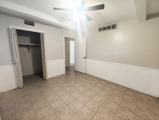 Building Photo - 1310 65th Dr