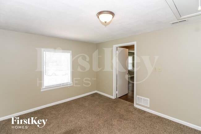 Building Photo - 1347 Wilbec Rd