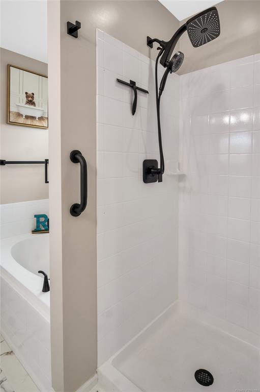 Building Photo - 10868 White Dogwood Dr