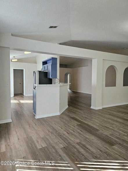 Building Photo - 1736 Vista Lake Cir