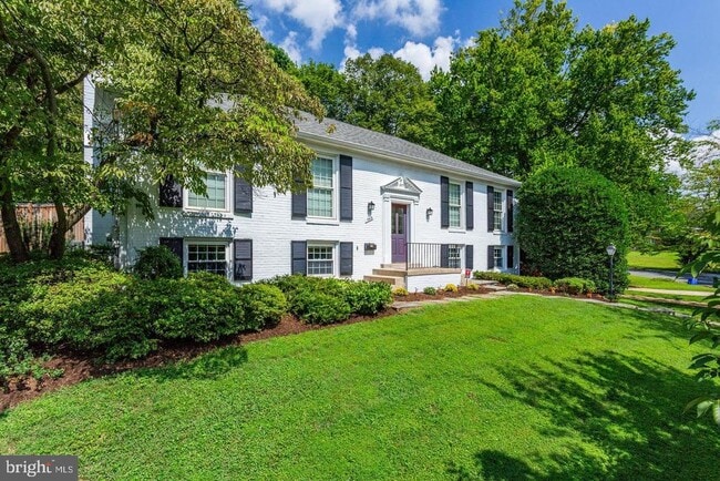 Building Photo - 7515 Cayuga Ave