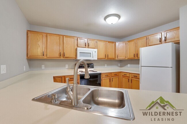 Building Photo - Serene 2BD/2BA  Swan's Nest Townhome with ...