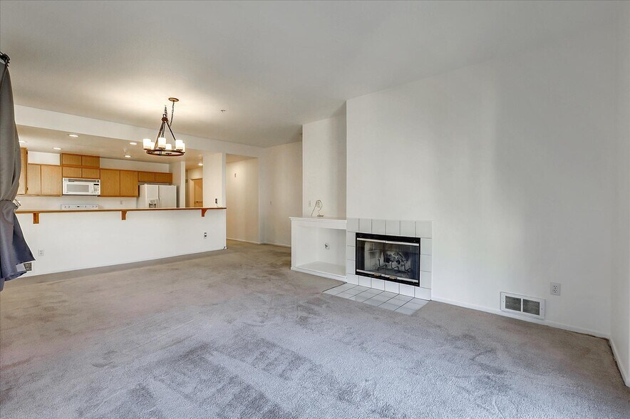 Building Photo - 952 S 11th St