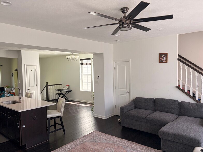 Building Photo - 310 Thurgood Dr