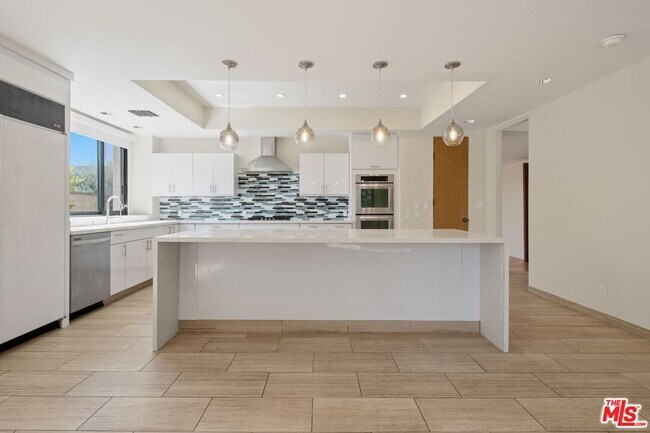 Building Photo - 2408 Venus Dr