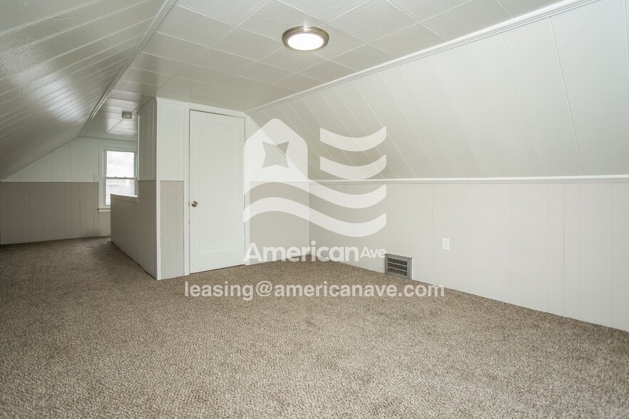 Building Photo - 15710 Stephens Rd