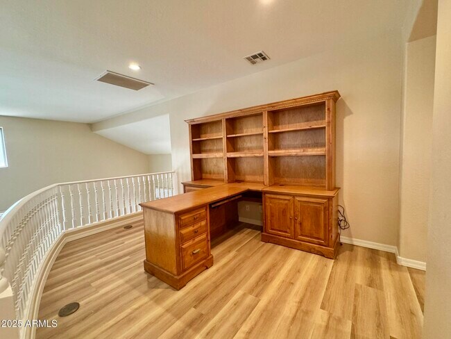 Building Photo - 2671 S Dragoon Dr