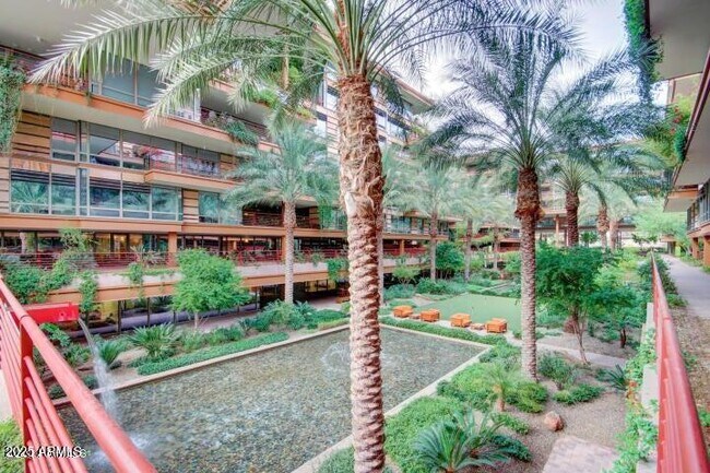 Building Photo - 7137 E Rancho Vista Dr