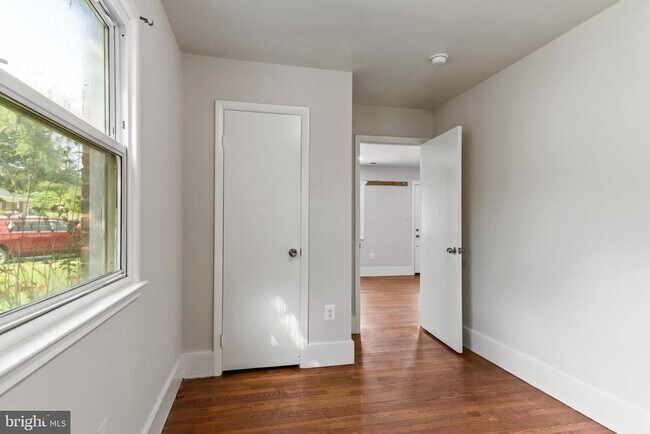 Building Photo - 3709 Forestdale Ave