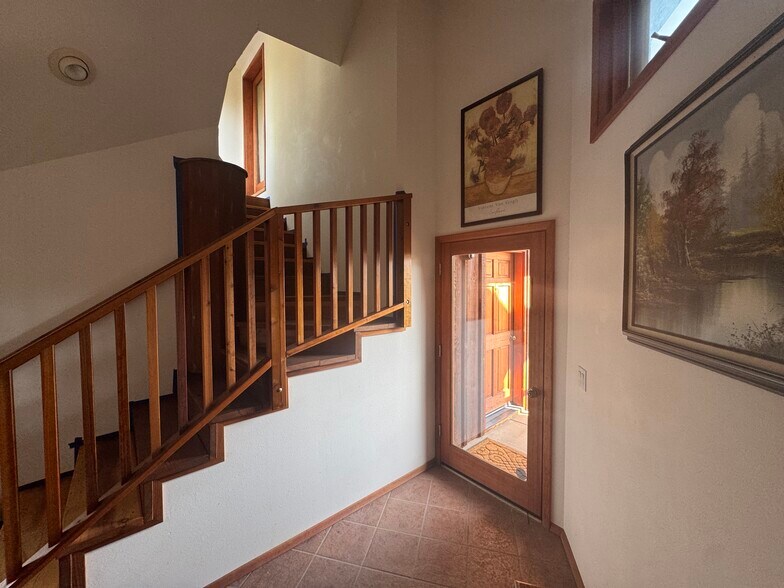 Building Photo - 3402 Urban St