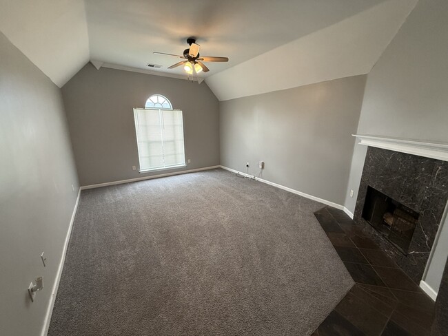 Building Photo - 6843 Wrigley Dr