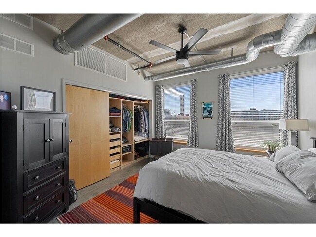 Building Photo - 710 N 4th St