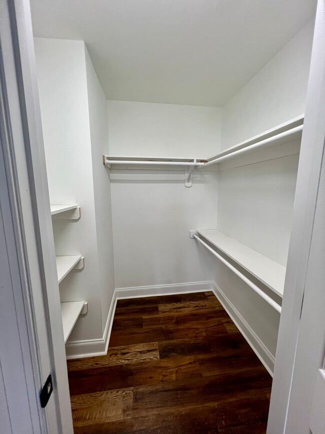 Building Photo - Four bedroom, 3.5 bath house in Elon!  Mus...