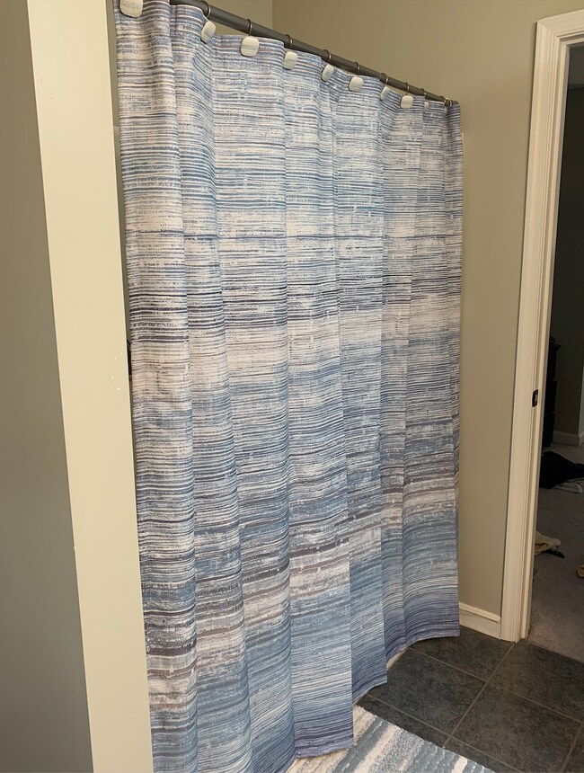 Master barroom - 2390 Mill Rd