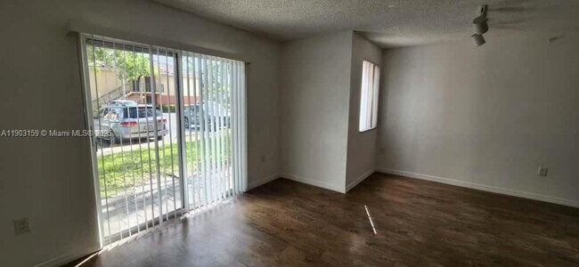 Building Photo - 4195 N Haverhill Rd