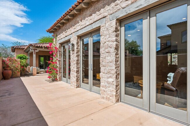 Building Photo - 7701 E Golden Eagle Cir