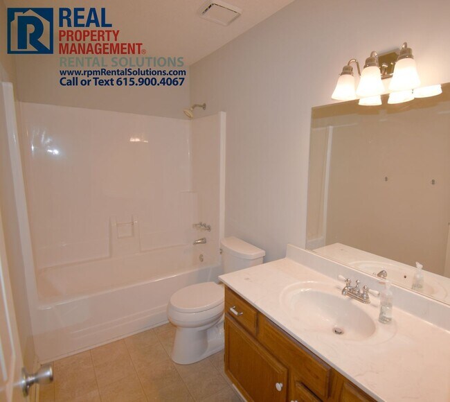 Building Photo - 3BR/2BA south Mboro 2-car garage, fenced backyard with brand new patio!