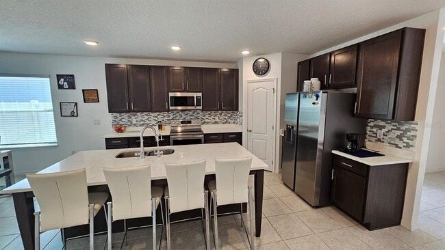 Building Photo - 4353 Desert Rose Ave