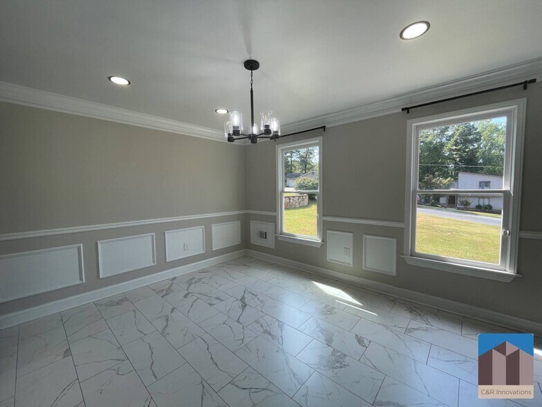 Building Photo - 758 Brownlee Ln