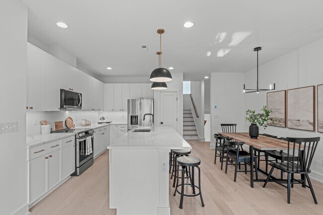 Building Photo - 600 Rocky Knob Ct