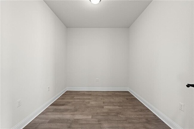 Building Photo - 612 Rawson Bend