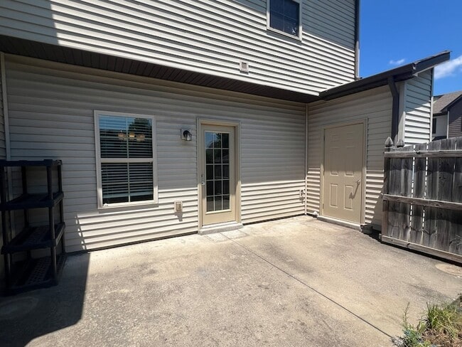 Building Photo - 5305 Tony Lama Ln