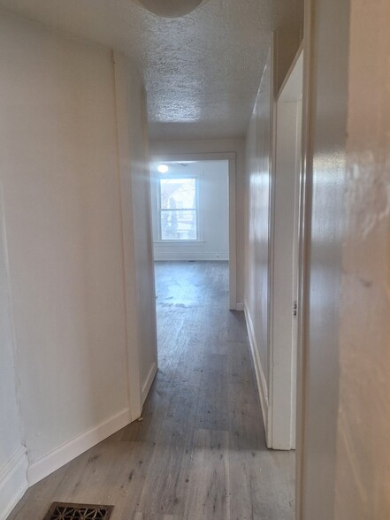 Primary Photo - 701 Litchfield St