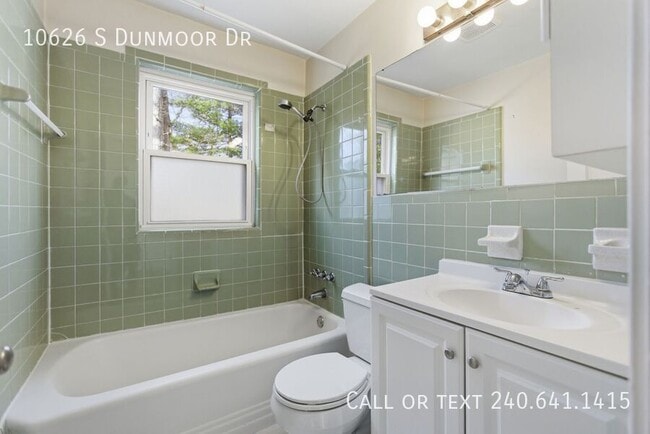 Building Photo - 10626 S Dunmoor Dr