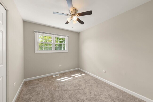 Building Photo - 1057 Bothwell Cir