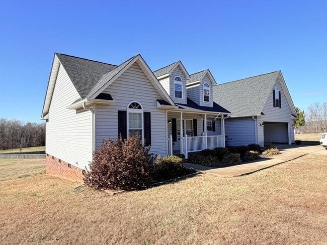 Building Photo - 2313 Fuller Mill Rd N