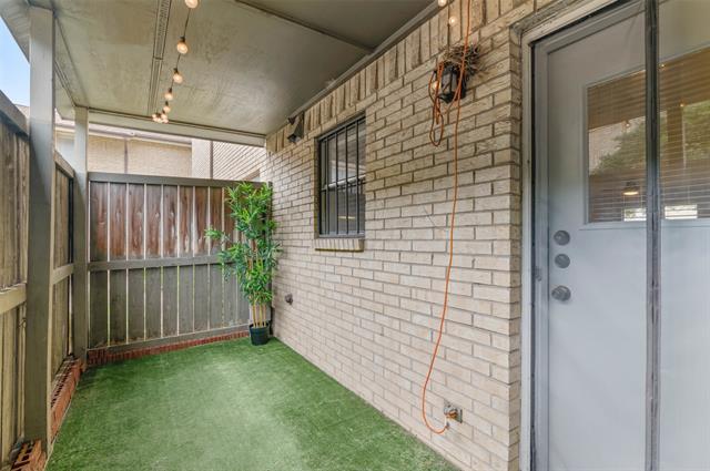 Building Photo - 5084 Matilda St