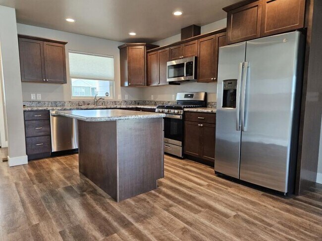 Building Photo - 3 bedroom in Billings MT 59105