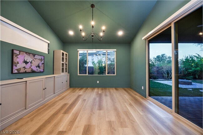 Building Photo - 9696 Starlight Ridge Ave