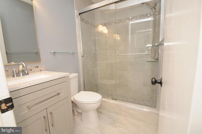 Building Photo - 7803 Whistling Pines Ct
