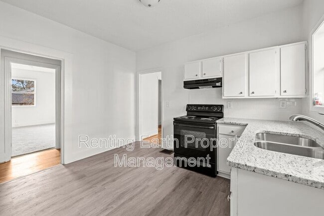 Building Photo - 2511 20th Place Ensley