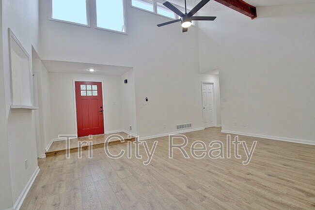 Building Photo - 150 Drennan Dr