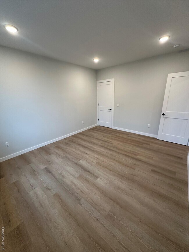 Building Photo - 13 Forester Ave