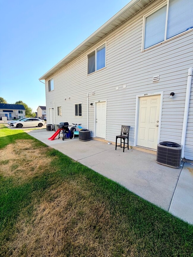 Building Photo - Kaysville #2