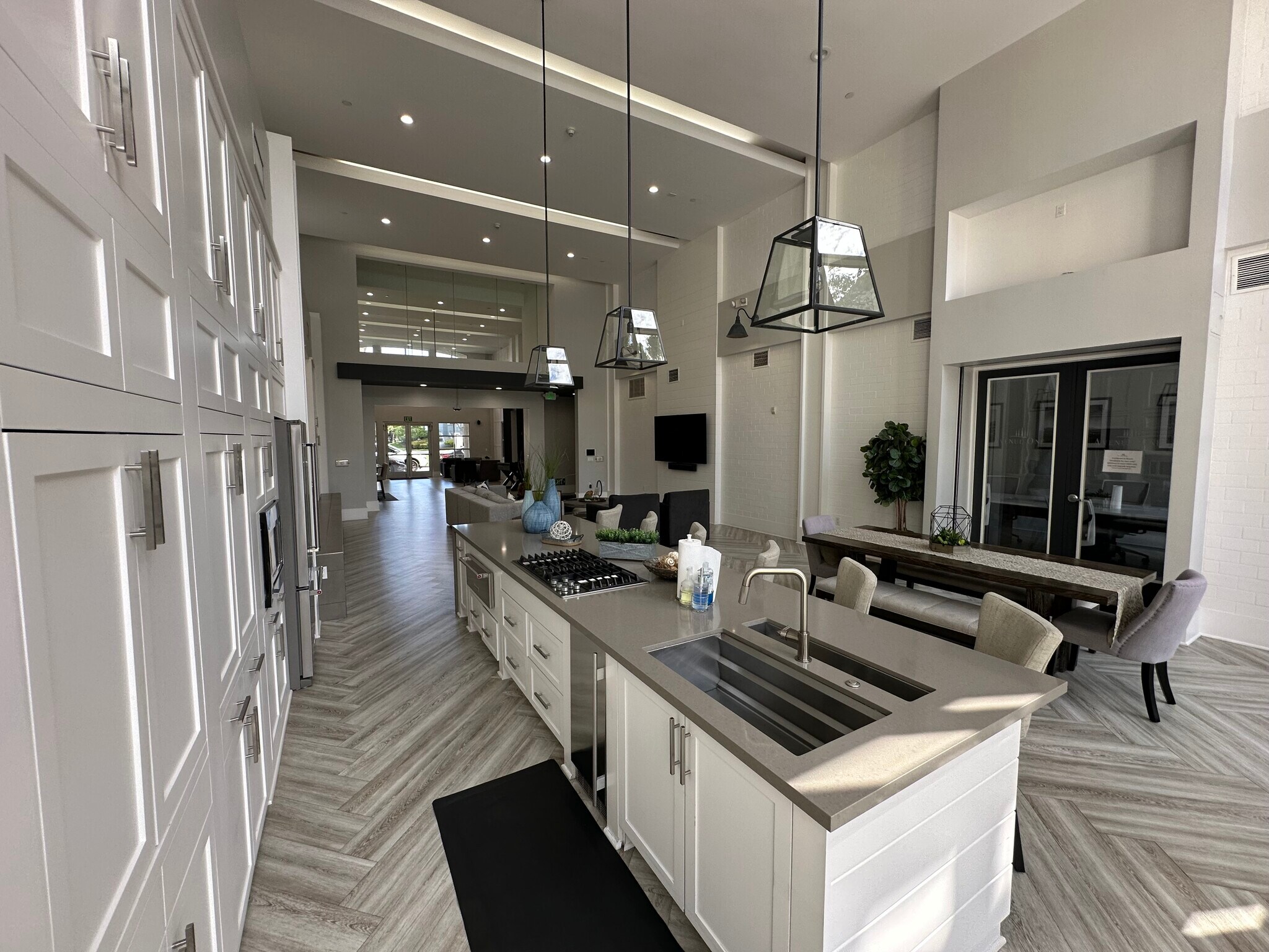 Club House with sink and fridge - 1336 Scholarship