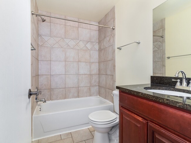 Building Photo - 1316 McDowell Rd