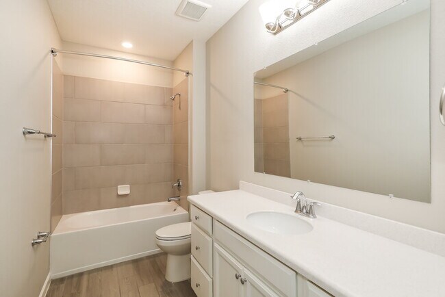 Building Photo - 10392 Pavnes Creek Dr